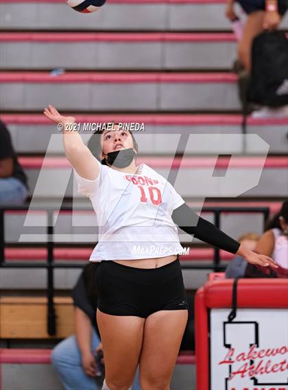 Thumbnail 2 in Huntington Beach vs Redondo Union photogallery.
