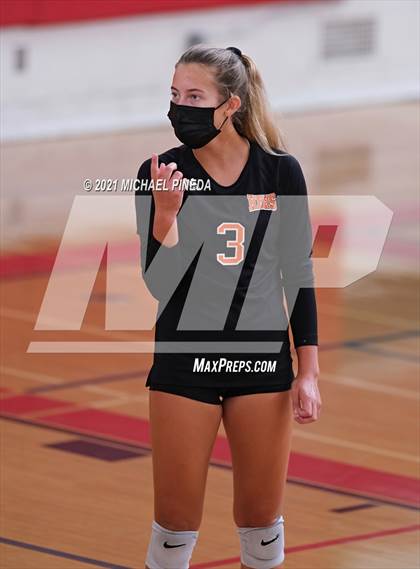 Thumbnail 1 in Huntington Beach vs Redondo Union photogallery.