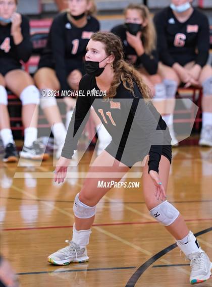 Thumbnail 3 in Huntington Beach vs Redondo Union photogallery.