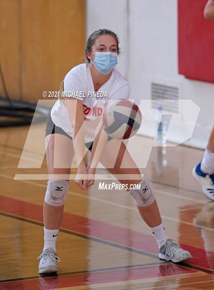 Thumbnail 3 in Huntington Beach vs Redondo Union photogallery.