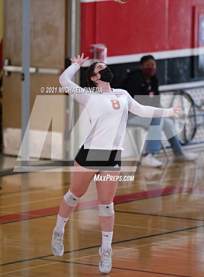 Thumbnail 3 in Huntington Beach vs Redondo Union photogallery.
