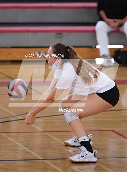 Thumbnail 1 in Huntington Beach vs Redondo Union photogallery.