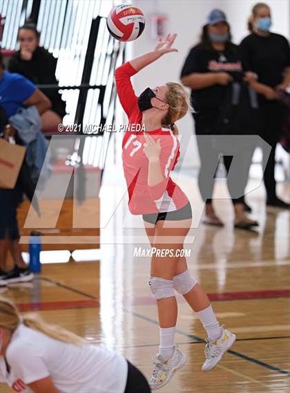 Thumbnail 3 in Huntington Beach vs Redondo Union photogallery.