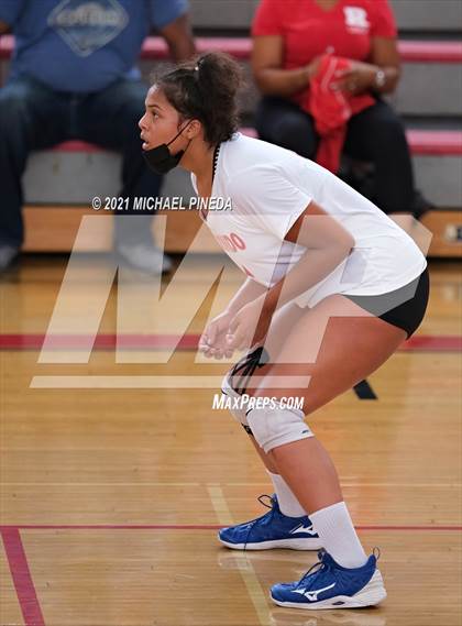 Thumbnail 3 in Huntington Beach vs Redondo Union photogallery.