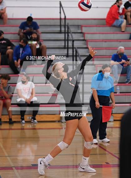 Thumbnail 3 in Huntington Beach vs Redondo Union photogallery.