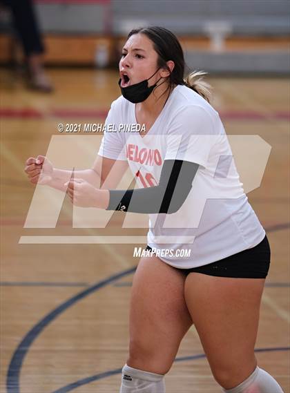 Thumbnail 1 in Huntington Beach vs Redondo Union photogallery.