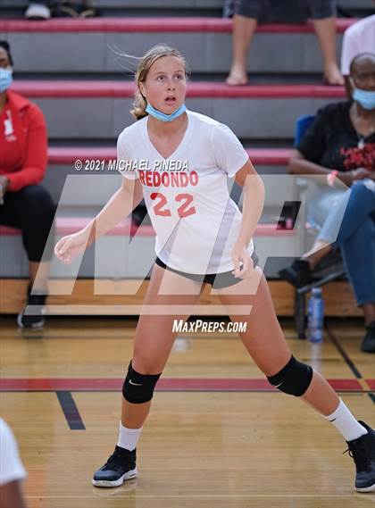 Thumbnail 3 in Huntington Beach vs Redondo Union photogallery.