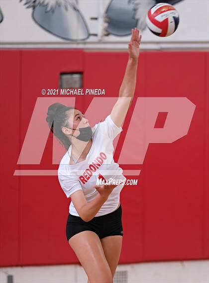 Thumbnail 2 in Huntington Beach vs Redondo Union photogallery.