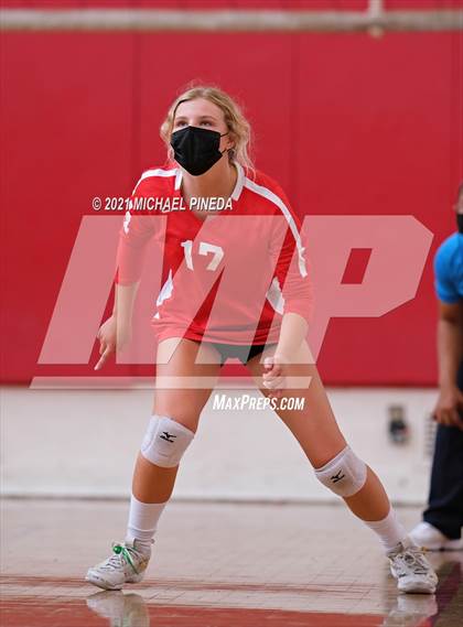 Thumbnail 1 in Huntington Beach vs Redondo Union photogallery.