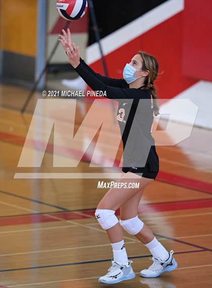 Thumbnail 2 in Huntington Beach vs Redondo Union photogallery.