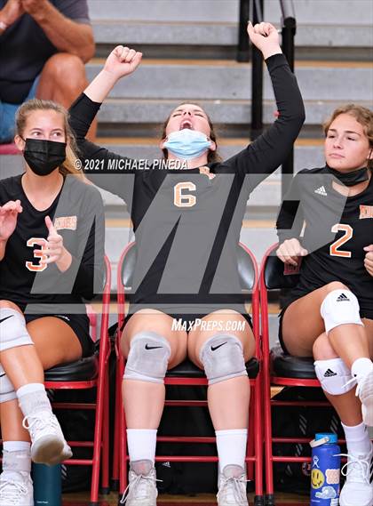 Thumbnail 2 in Huntington Beach vs Redondo Union photogallery.