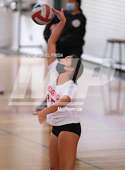 Thumbnail 1 in Huntington Beach vs Redondo Union photogallery.