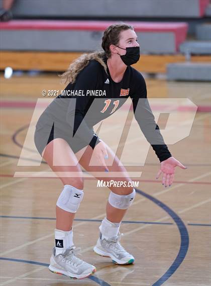 Thumbnail 3 in Huntington Beach vs Redondo Union photogallery.