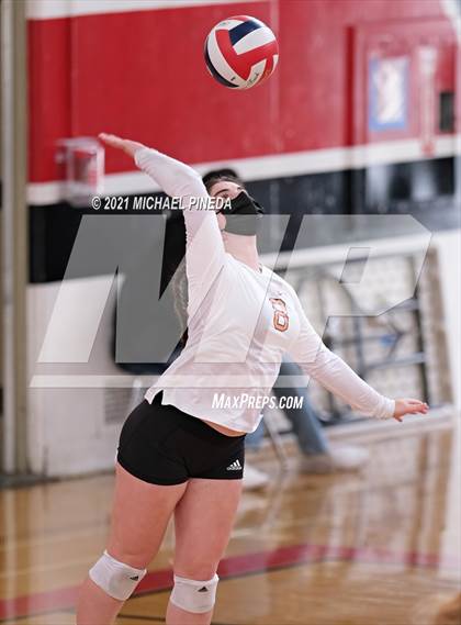 Thumbnail 1 in Huntington Beach vs Redondo Union photogallery.