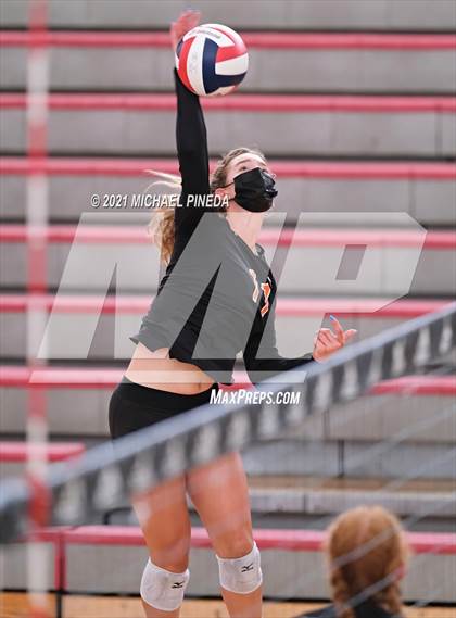 Thumbnail 2 in Huntington Beach vs Redondo Union photogallery.
