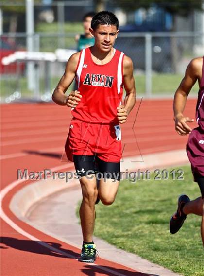 Thumbnail 3 in Titan Top 9 Invitational (Boys 1600m Run) photogallery.