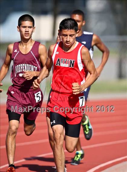 Thumbnail 2 in Titan Top 9 Invitational (Boys 1600m Run) photogallery.