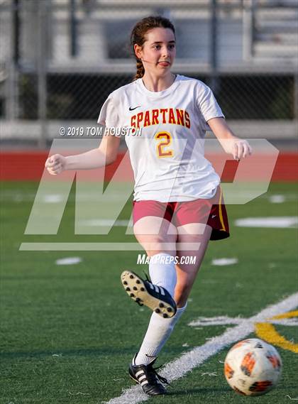 Thumbnail 3 in Glendora vs. La Canada photogallery.
