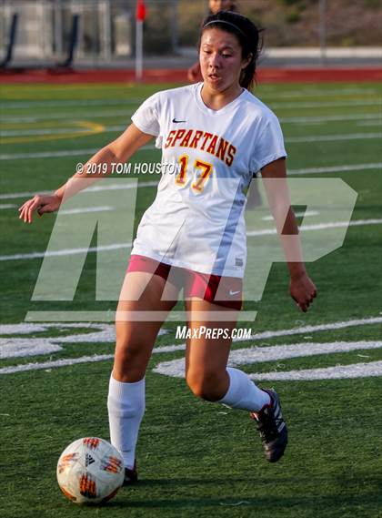 Thumbnail 3 in Glendora vs. La Canada photogallery.