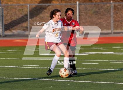 Thumbnail 3 in Glendora vs. La Canada photogallery.