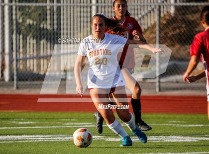 Thumbnail 2 in Glendora vs. La Canada photogallery.