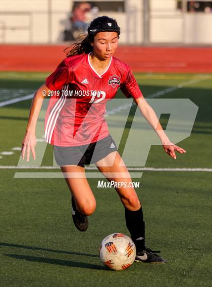Thumbnail 3 in Glendora vs. La Canada photogallery.