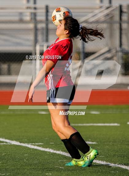 Thumbnail 2 in Glendora vs. La Canada photogallery.
