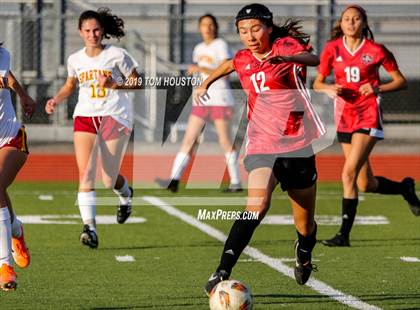 Thumbnail 3 in Glendora vs. La Canada photogallery.