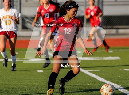 Thumbnail 1 in Glendora vs. La Canada photogallery.