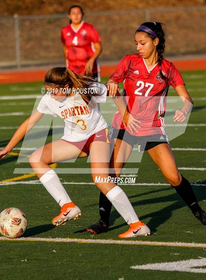 Thumbnail 1 in Glendora vs. La Canada photogallery.