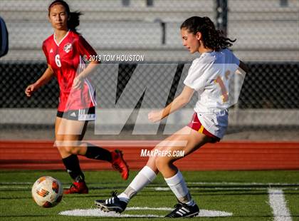 Thumbnail 2 in Glendora vs. La Canada photogallery.