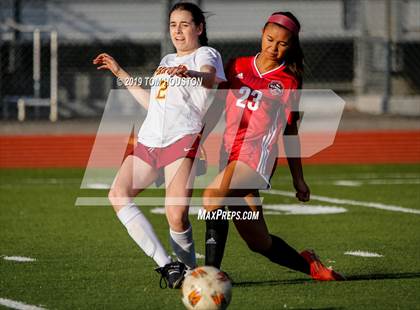 Thumbnail 3 in Glendora vs. La Canada photogallery.