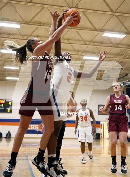 Thumbnail 2 in Shelby County @ Chilton County photogallery.