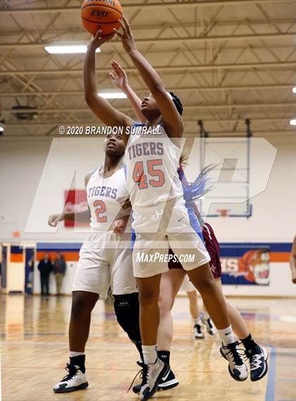 Thumbnail 3 in Shelby County @ Chilton County photogallery.