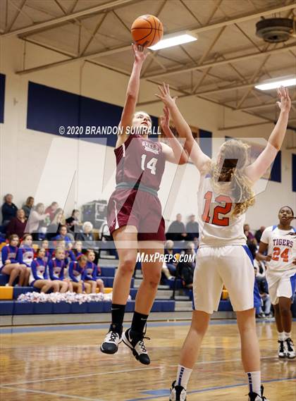 Thumbnail 1 in Shelby County @ Chilton County photogallery.