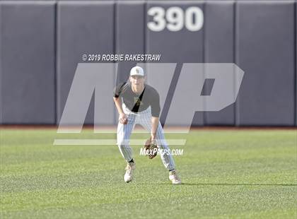 Thumbnail 3 in Kilgore vs. Benbrook Game 1 (UIL 4A Regional Finals) photogallery.