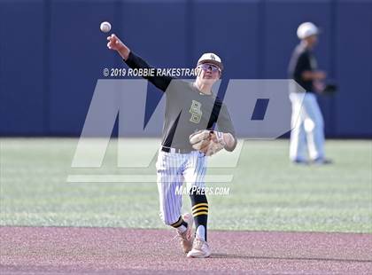 Thumbnail 1 in Kilgore vs. Benbrook Game 1 (UIL 4A Regional Finals) photogallery.