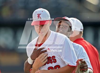 Thumbnail 1 in Kilgore vs. Benbrook Game 1 (UIL 4A Regional Finals) photogallery.