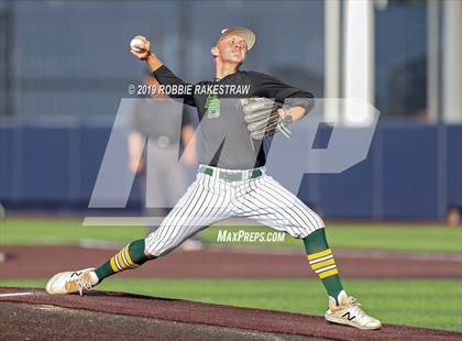 Thumbnail 3 in Kilgore vs. Benbrook Game 1 (UIL 4A Regional Finals) photogallery.