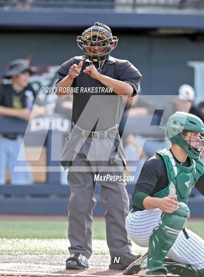 Thumbnail 2 in Kilgore vs. Benbrook Game 1 (UIL 4A Regional Finals) photogallery.