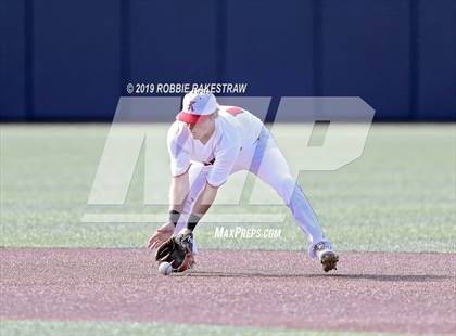 Thumbnail 3 in Kilgore vs. Benbrook Game 1 (UIL 4A Regional Finals) photogallery.