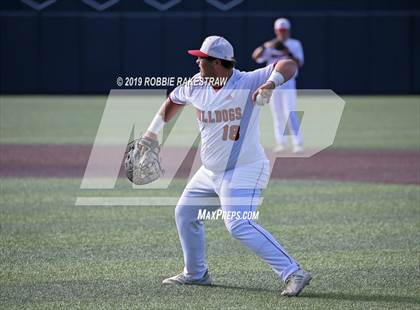 Thumbnail 2 in Kilgore vs. Benbrook Game 1 (UIL 4A Regional Finals) photogallery.