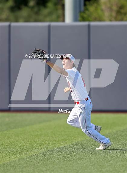 Thumbnail 2 in Kilgore vs. Benbrook Game 1 (UIL 4A Regional Finals) photogallery.