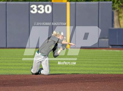 Thumbnail 1 in Kilgore vs. Benbrook Game 1 (UIL 4A Regional Finals) photogallery.