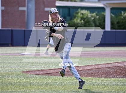Thumbnail 2 in Kilgore vs. Benbrook Game 1 (UIL 4A Regional Finals) photogallery.
