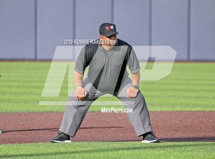 Thumbnail 1 in Kilgore vs. Benbrook Game 1 (UIL 4A Regional Finals) photogallery.