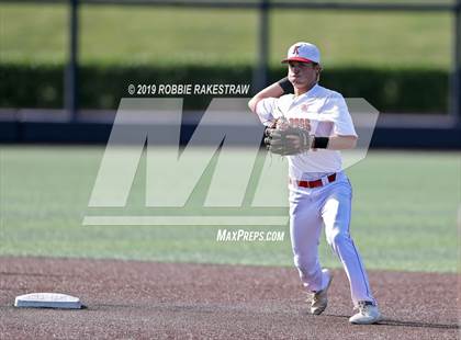Thumbnail 1 in Kilgore vs. Benbrook Game 1 (UIL 4A Regional Finals) photogallery.