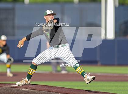 Thumbnail 2 in Kilgore vs. Benbrook Game 1 (UIL 4A Regional Finals) photogallery.