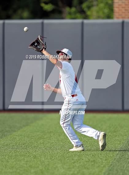 Thumbnail 1 in Kilgore vs. Benbrook Game 1 (UIL 4A Regional Finals) photogallery.