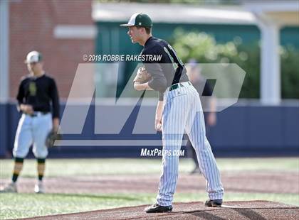 Thumbnail 3 in Kilgore vs. Benbrook Game 1 (UIL 4A Regional Finals) photogallery.